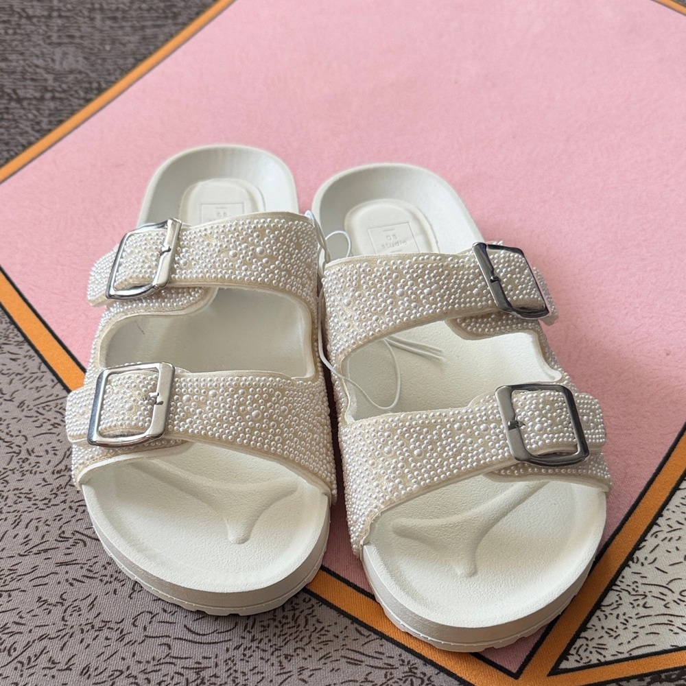 David's Bridal Cream Sandals with Buckles